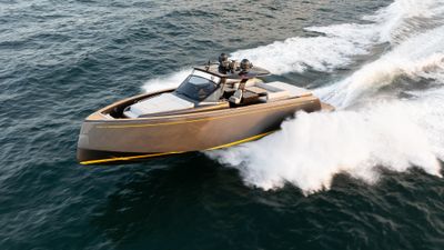 Yacht