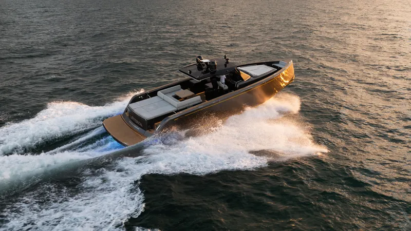 Love$ick Yacht Photos Pics 