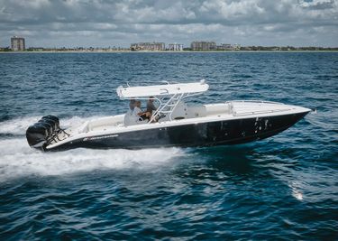 Midnight Express 39 Center console cuddy
