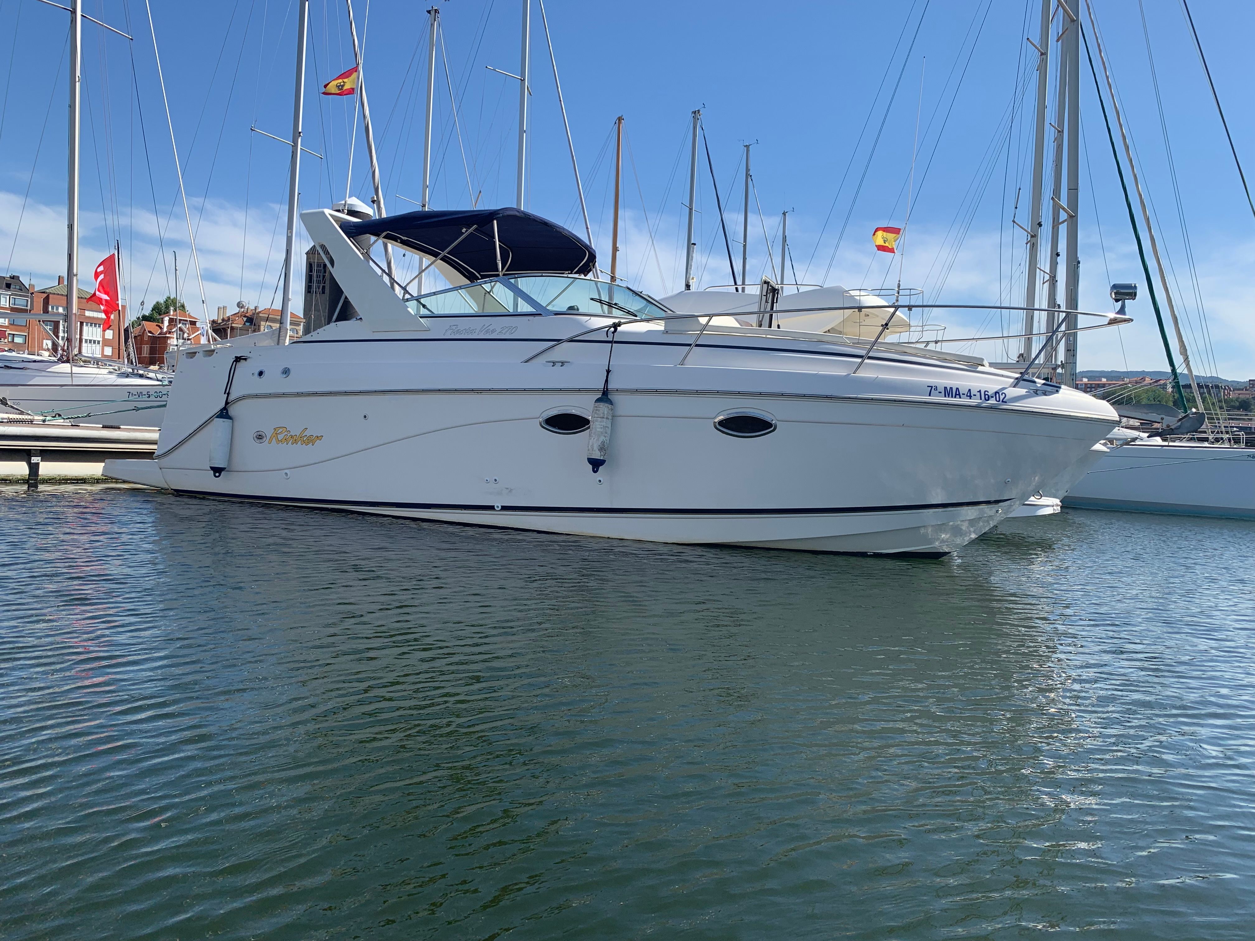 2003 Rinker Fiesta Vee 270