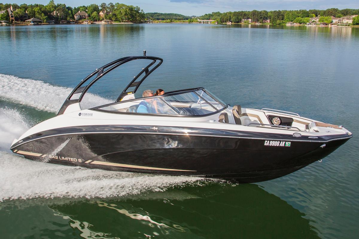 2015 Yamaha Boats 242 Limited S