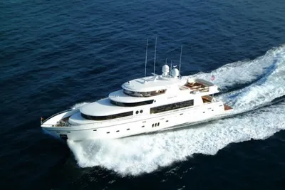 Johnson 110 Motor Yacht