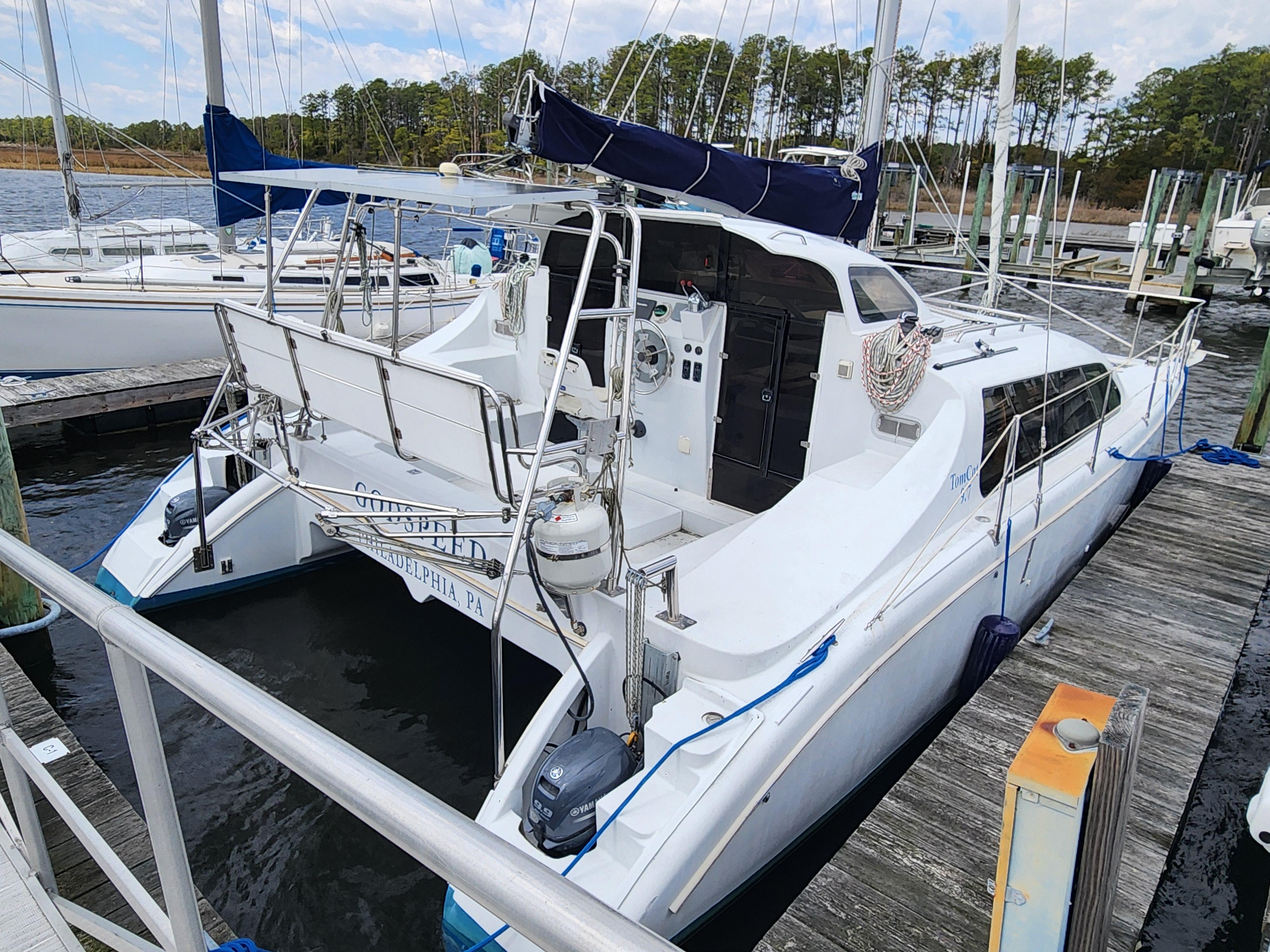 tomcat 9.7 catamaran for sale