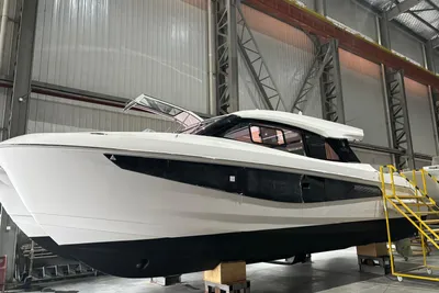 Aquila 42 Coupe