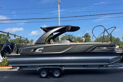 Avalon Excalibur - 27'
