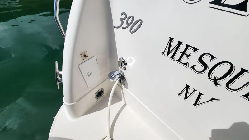 Jessica Grace Yacht Photos Pics Electric Cord Reel