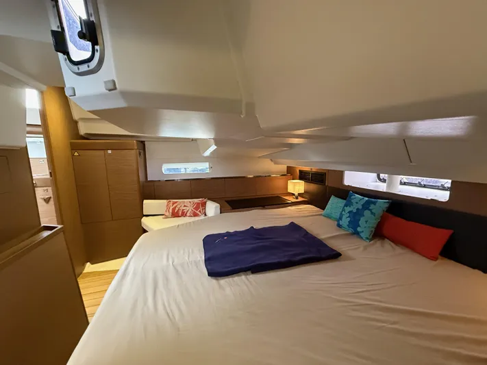 Windwaker Yacht Photos Pics Aft Cabin