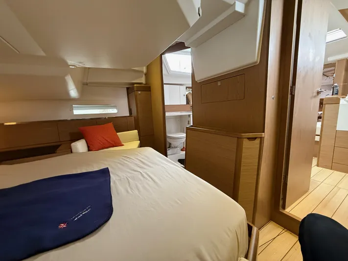 Windwaker Yacht Photos Pics Aft Cabin