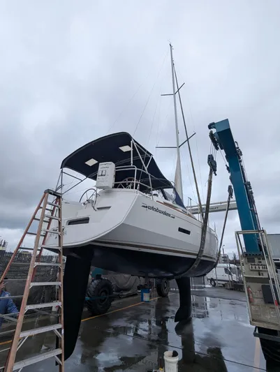 Windwaker Yacht Photos Pics haul out 2/25