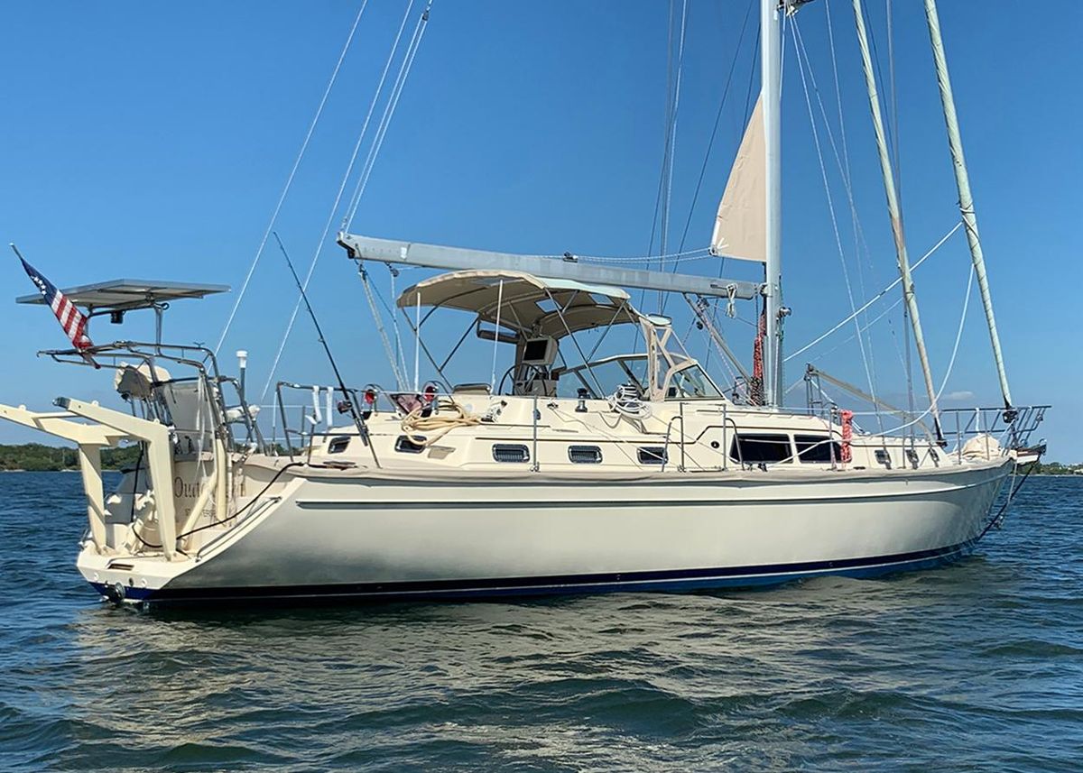 2005 Island Packet 48 