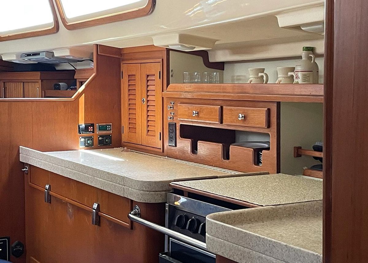 2005 Island Packet 48 
