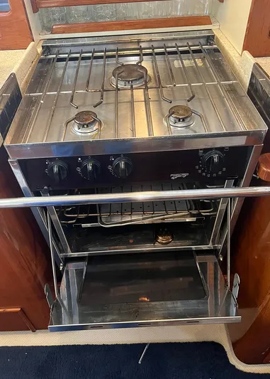 Outta Sight Yacht Photos Pics Oven