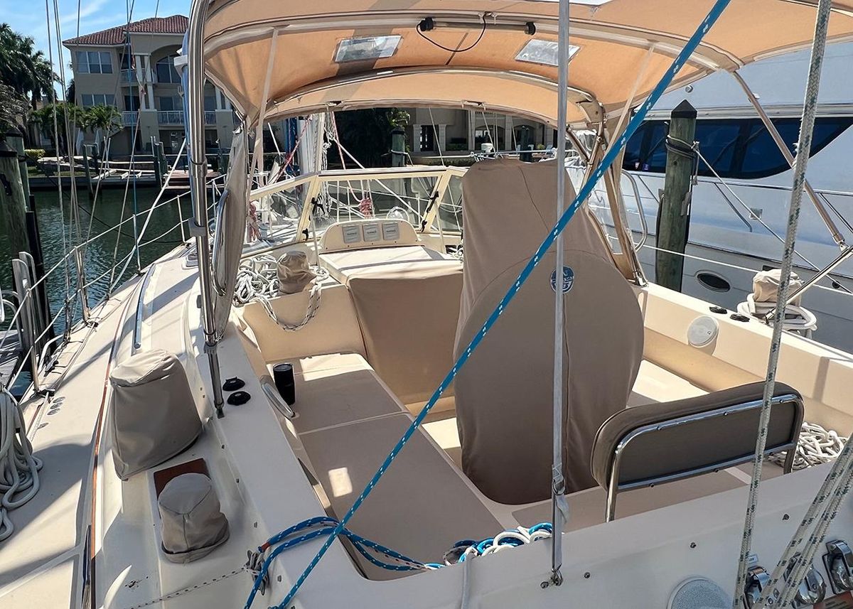 2005 Island Packet 48 
