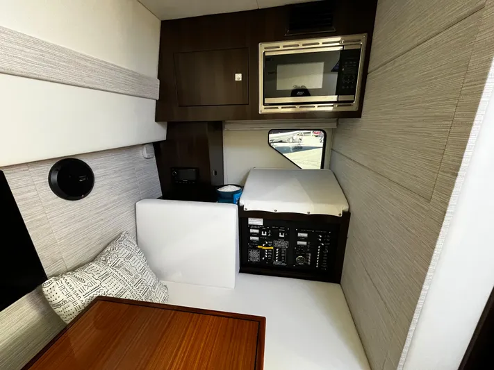 No Name Yacht Photos Pics 