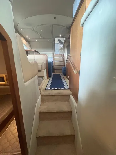  Yacht Photos Pics Cabin Facing Aft