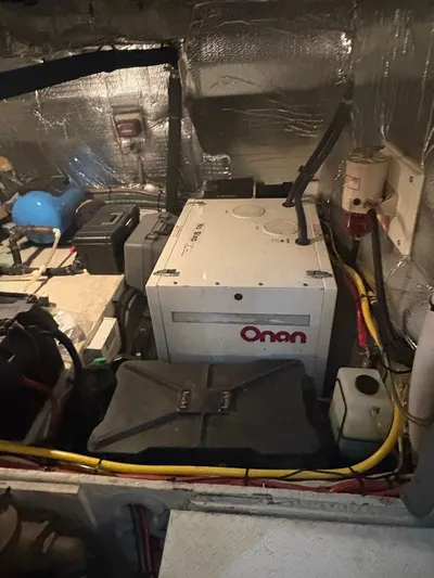  Yacht Photos Pics Onan Generator