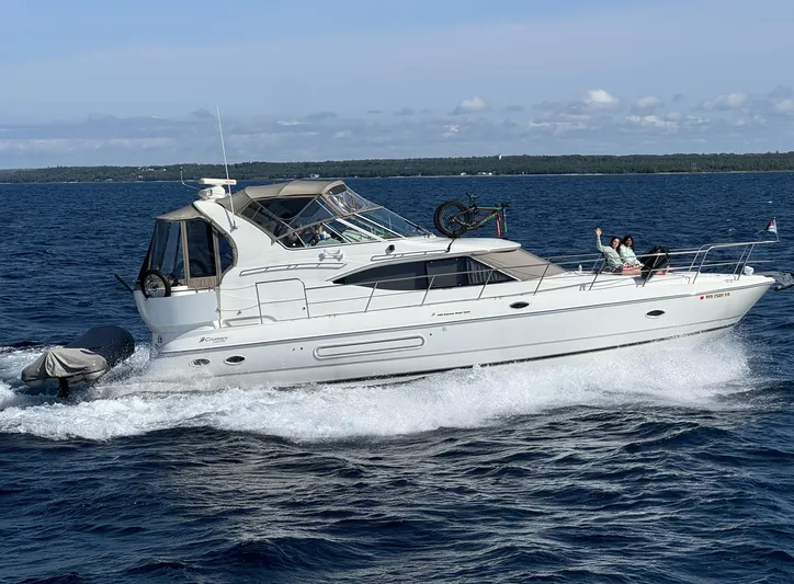  Yacht Photos Pics Running Profile