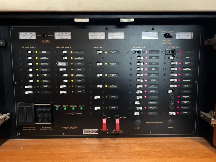  Yacht Photos Pics Breaker Panel