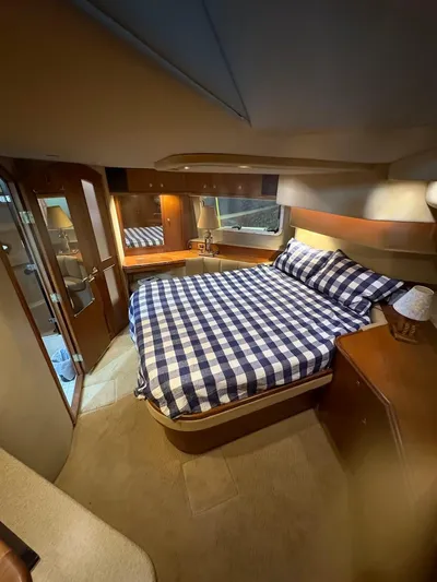  Yacht Photos Pics Master Stateroom