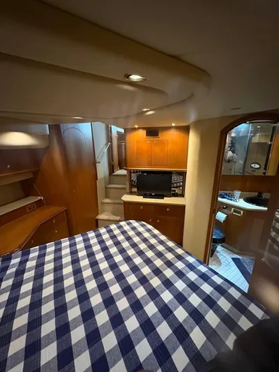  Yacht Photos Pics Master Stateroom