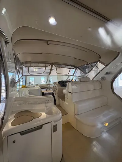  Yacht Photos Pics Cockpit Wetbar