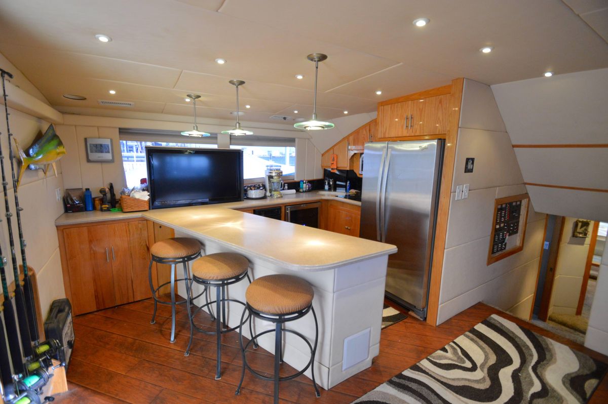 2004 Chesapeake 58 