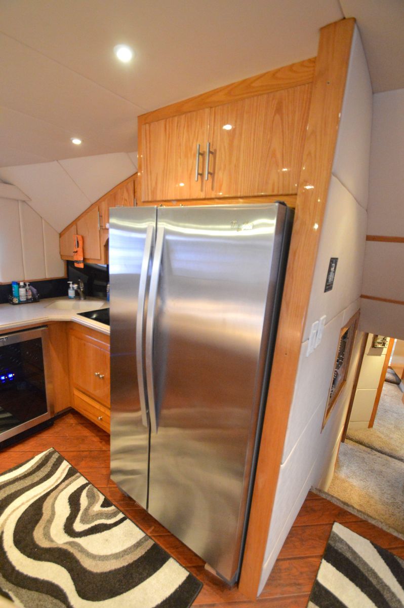 2004 Chesapeake 58 