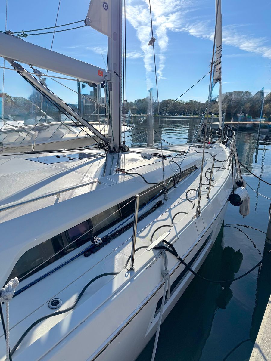 2020 Beneteau 52 