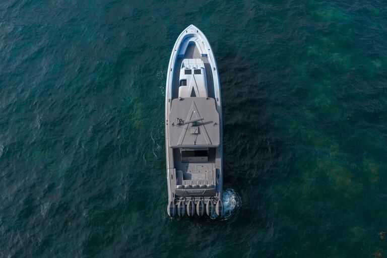 2026 Midnight Express 52 