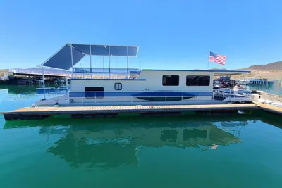 Stardust Cruisers Houseboat