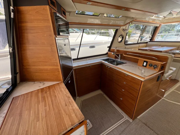 Teru Love Yacht Photos Pics 