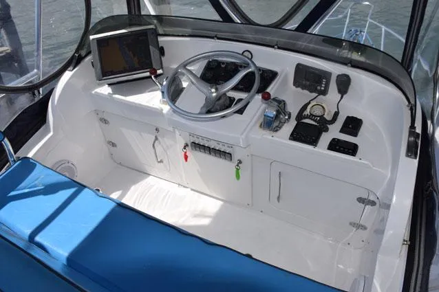 Rampage Yacht Photos Pics Helm with bench seating