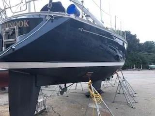 Chinook Yacht Photos Pics 