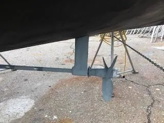 Chinook Yacht Photos Pics 