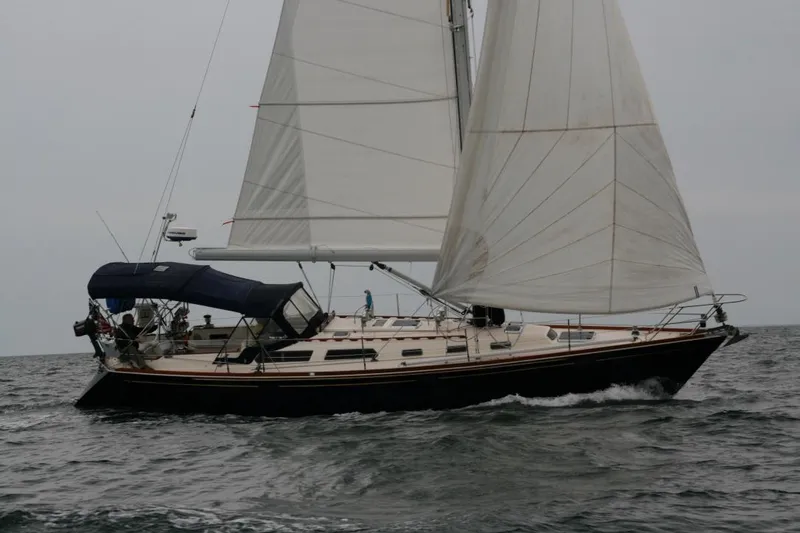 Chinook Yacht Photos Pics 