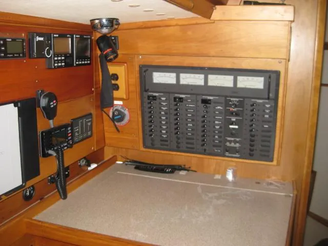 Chinook Yacht Photos Pics 