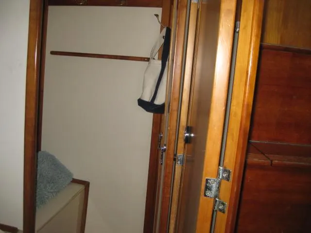 Chinook Yacht Photos Pics 