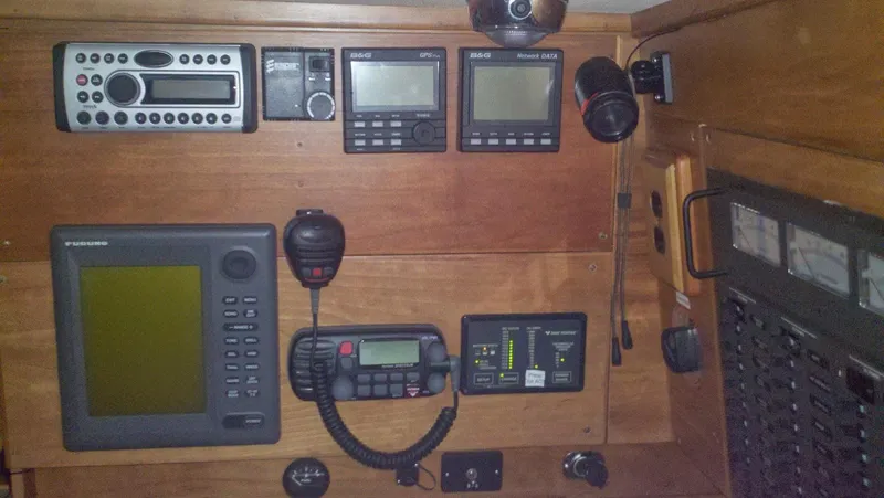 Chinook Yacht Photos Pics 