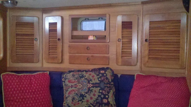 Chinook Yacht Photos Pics 