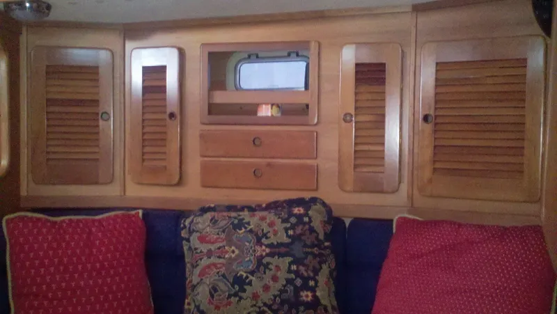 Chinook Yacht Photos Pics 