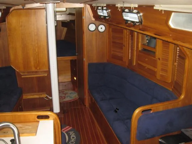 Chinook Yacht Photos Pics 