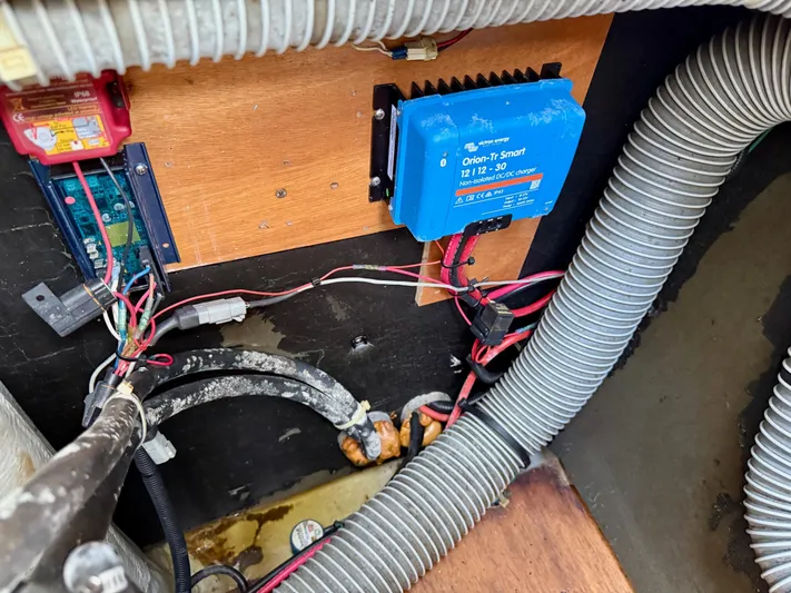 Road Less Travelled Yacht Photos Pics 