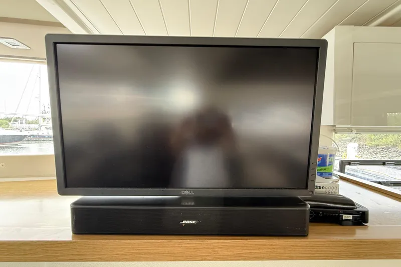 Ohana Yacht Photos Pics Dell monitor and Bose speaker on Fountaine Pajot Summerland 40 LC yacht, 2015 model.
