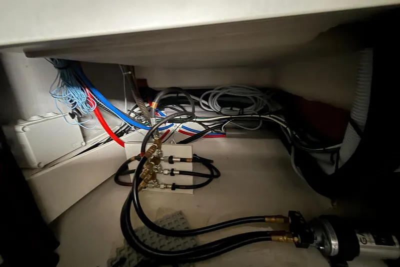 Ohana Yacht Photos Pics Electrical wiring and components inside a 2015 Fountaine Pajot Summerland 40 LC boat.