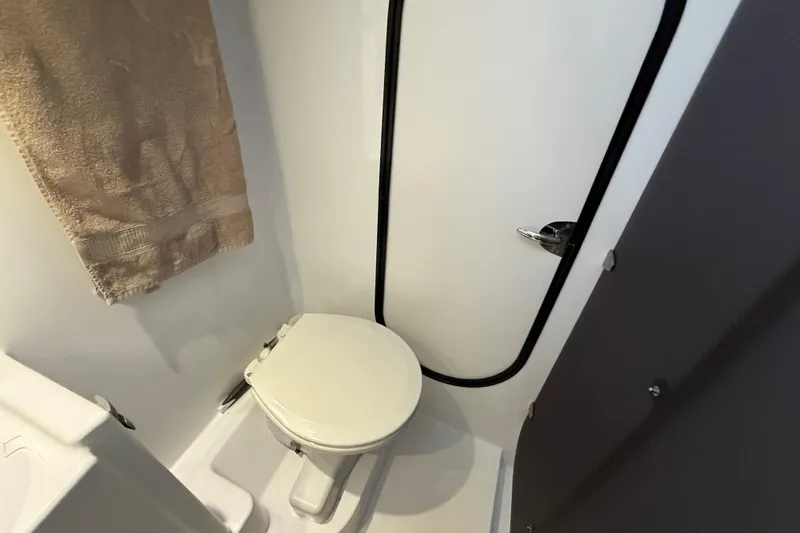 Ohana Yacht Photos Pics Bathroom interior of 2015 Fountaine Pajot Summerland 40 LC yacht.