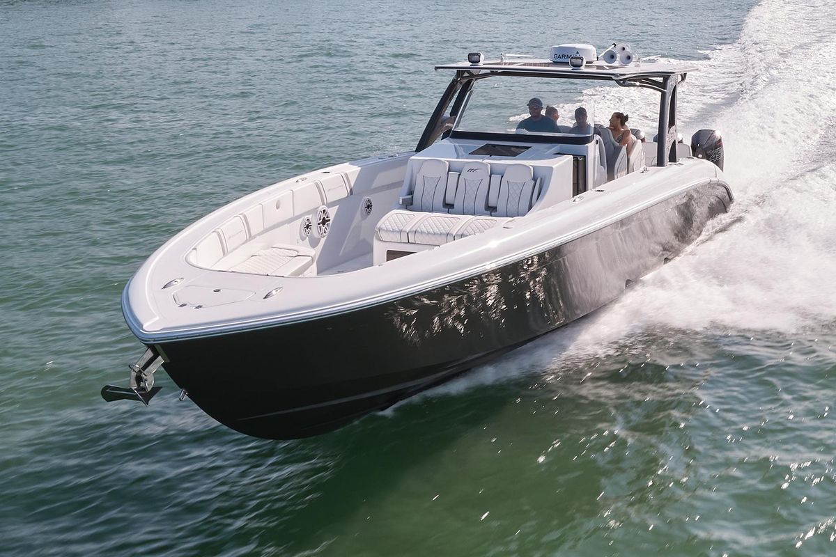 2021 Midnight Express 43 