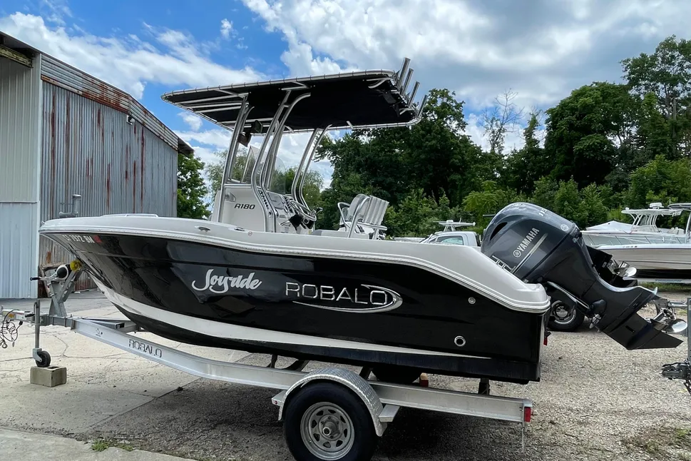 2021 Robalo R180 Center Console Center Console for sale - YachtWorld