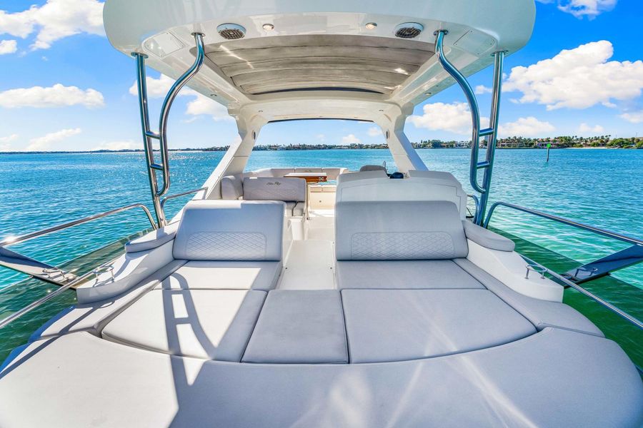 2018 Sea Ray L550 Fly