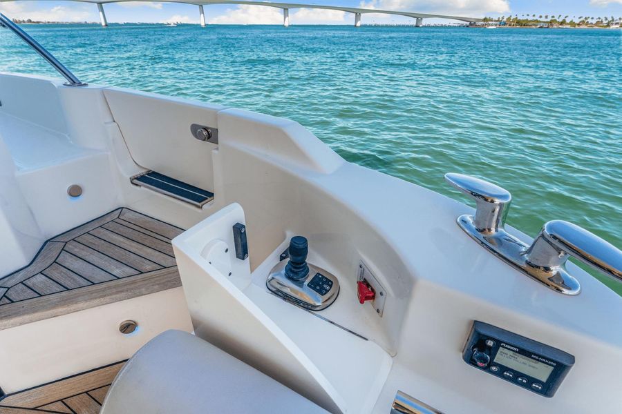 2018 Sea Ray L550 Fly