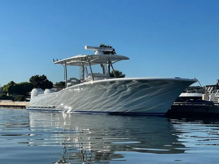 Molly G Yacht Photos Pics 